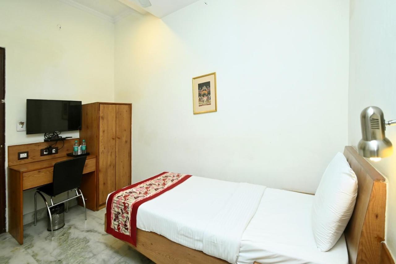 Hotel Yulia- Le Amour Inn Τζαϊπούρ Εξωτερικό φωτογραφία