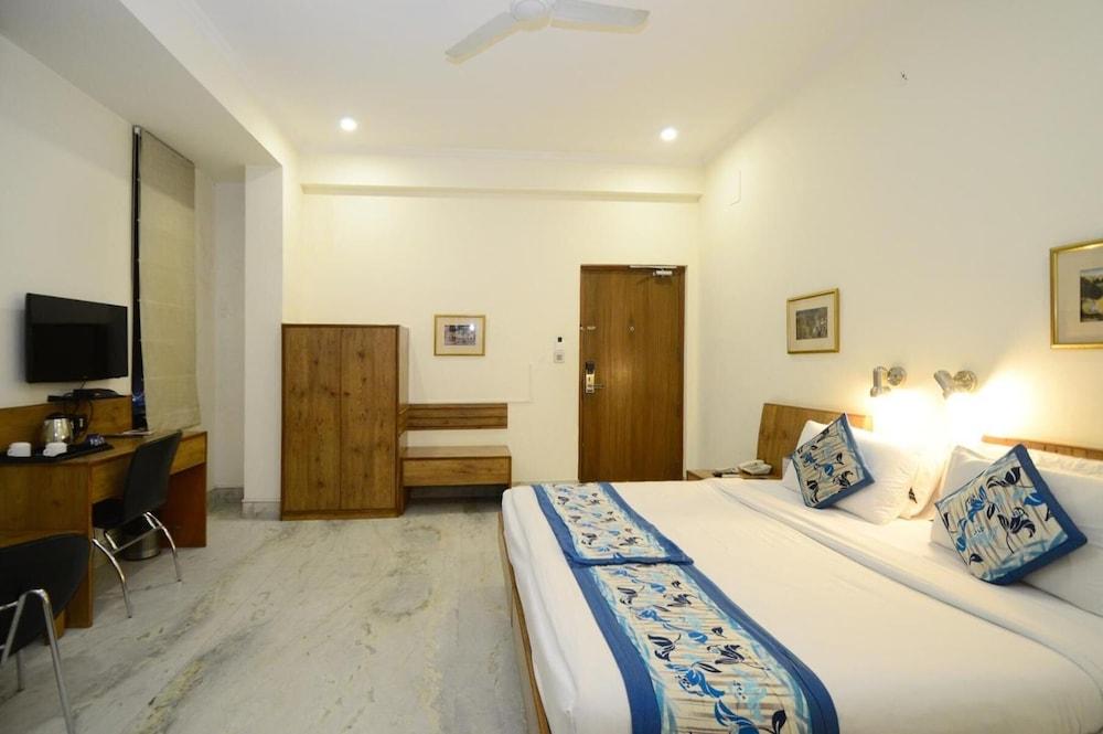 Hotel Yulia- Le Amour Inn Τζαϊπούρ Εξωτερικό φωτογραφία
