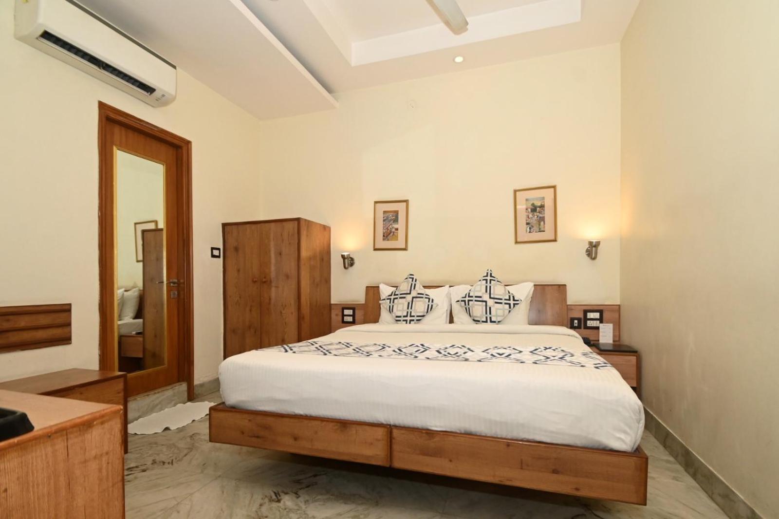 Hotel Yulia- Le Amour Inn Τζαϊπούρ Εξωτερικό φωτογραφία