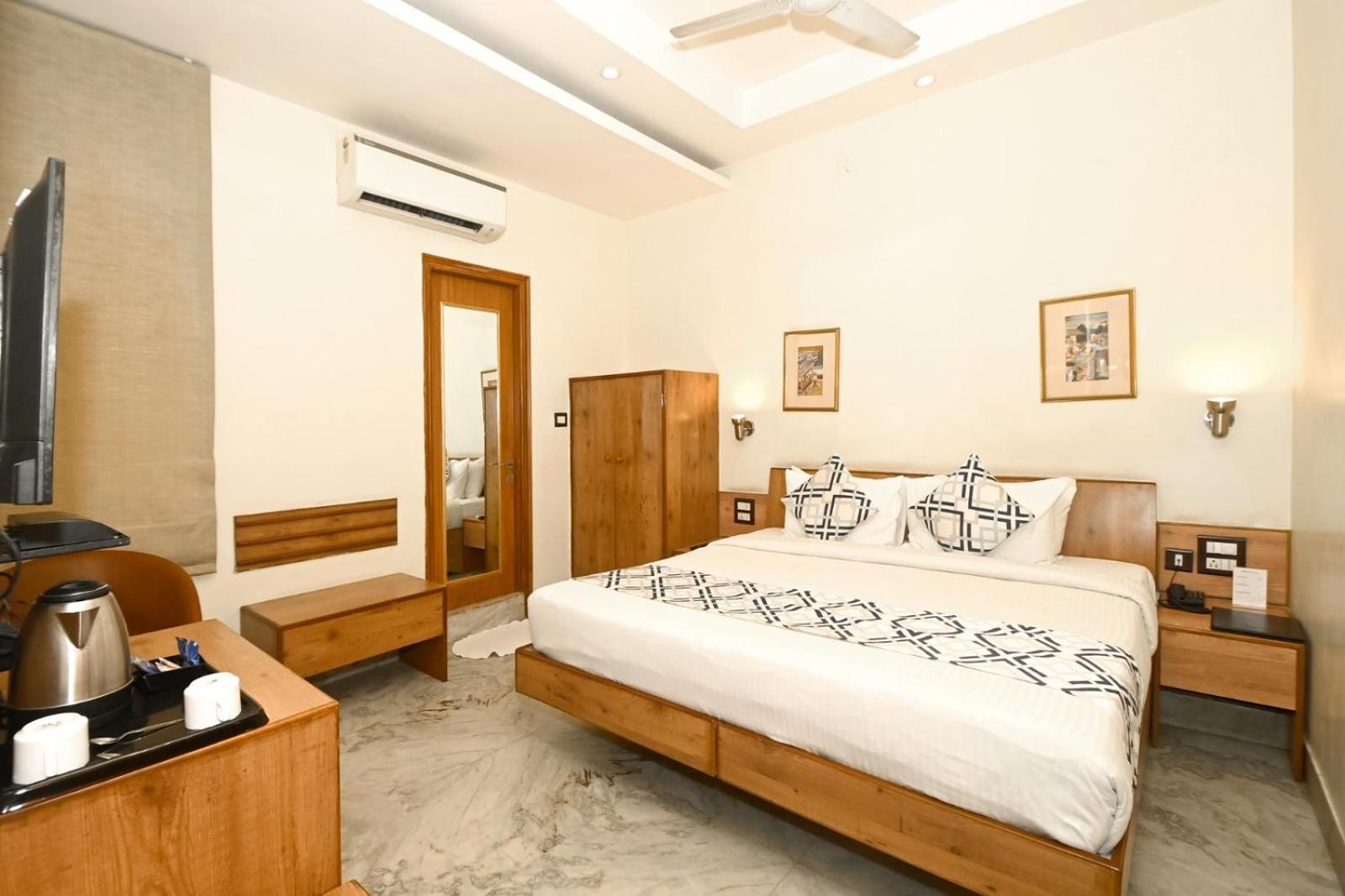 Hotel Yulia- Le Amour Inn Τζαϊπούρ Εξωτερικό φωτογραφία