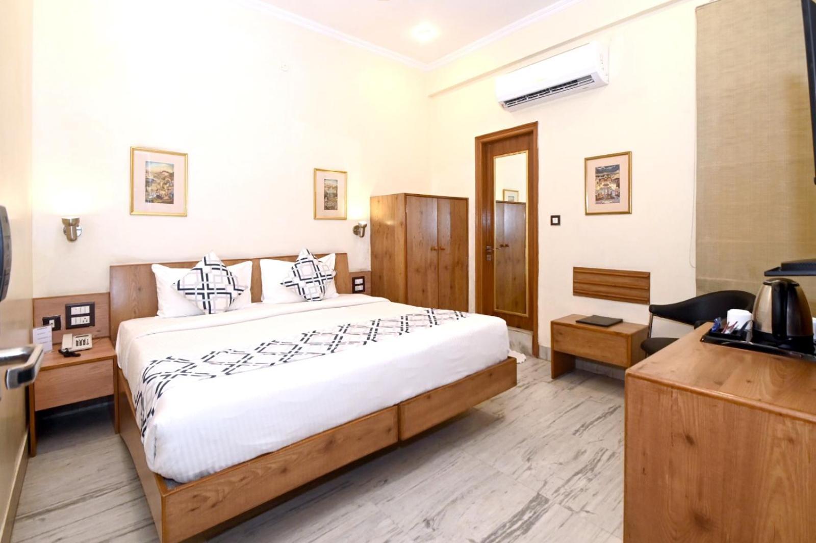 Hotel Yulia- Le Amour Inn Τζαϊπούρ Εξωτερικό φωτογραφία